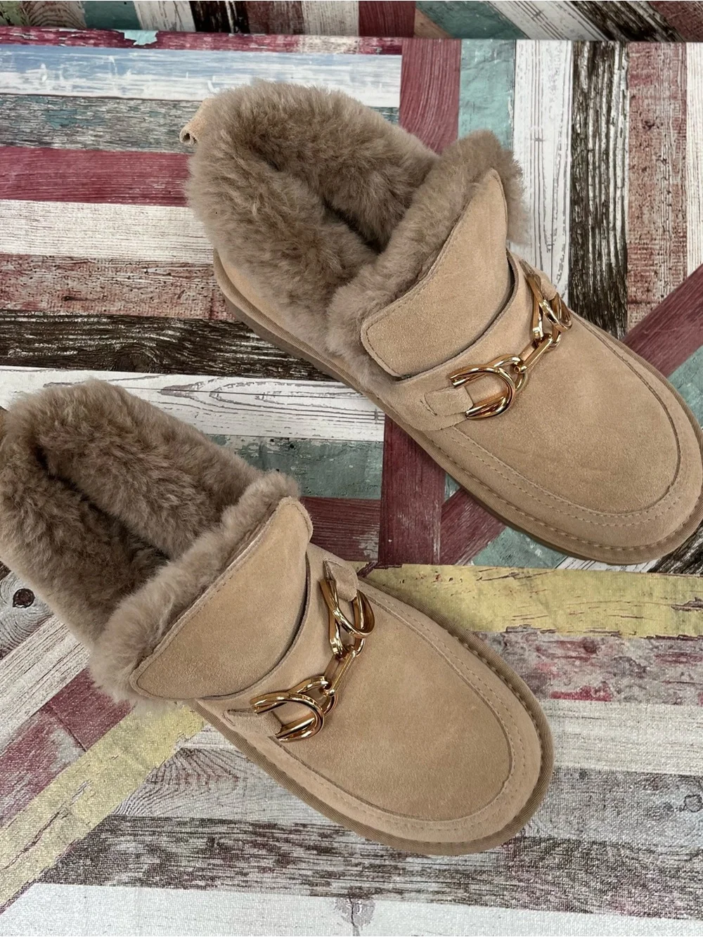 Lonza Puff Gold Buckle Beige Winter Boots Shoes EUC Suede Real Fur SZ 9-9.5